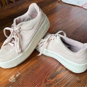 Nike Light Beige Sneakers